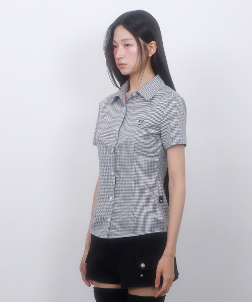 LMR(エルエムアール)の「フローラルチェックスリム半袖シャツGREEN(シャツ/ブラウス・レディース・グリーン・SMALL/MEDIUM)」の6枚目の写真