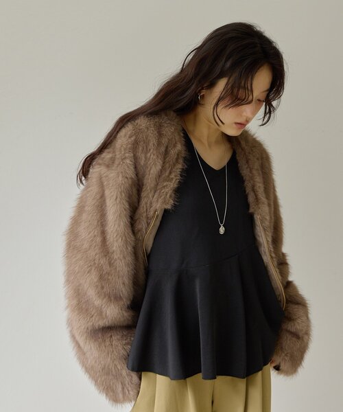 DISCOAT(ディスコート)の「【Noka】カットジョーゼットペプラムプルオーバー《WEB限定》(Tシャツ/カットソー・レディース・ブラック/ブラウン/オフホワイト・FREE)」の5枚目の写真
