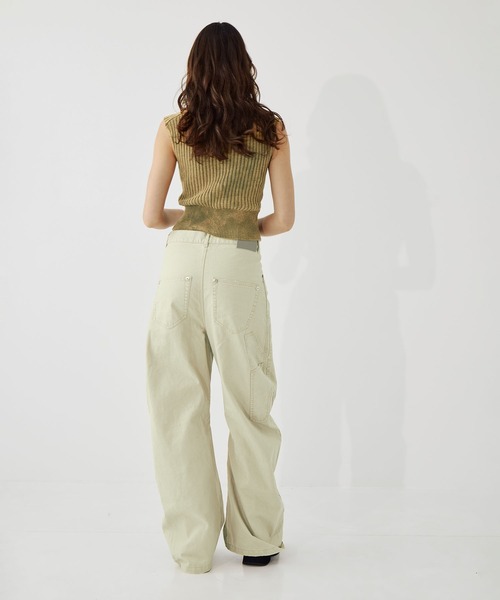 CONZ(コンズ)の「paint curved jeans(デニムパンツ・レディース・ブラック/アイボリー・3/2/1)」の7枚目の写真