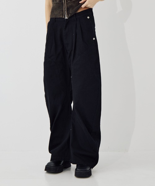 CONZ(コンズ)の「paint curved jeans(デニムパンツ・レディース・ブラック/アイボリー・3/2/1)」の11枚目の写真