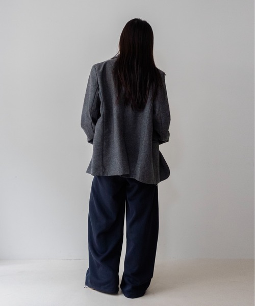 on:nue(オンニュ)の「【on:nue】スウェットイージードロストパンツ/26-27 AW COLLECTION(スウェットパンツ・レディース・ネイビー/アイボリー/ブラック・SMALL/MEDIUM)」の14枚目の写真