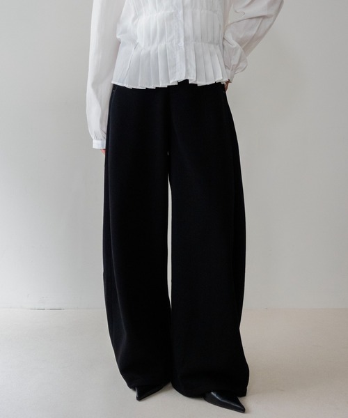 on:nue(オンニュ)の「【on:nue】スウェットイージードロストパンツ/26-27 AW COLLECTION(スウェットパンツ・レディース・ネイビー/アイボリー/ブラック・SMALL/MEDIUM)」の19枚目の写真