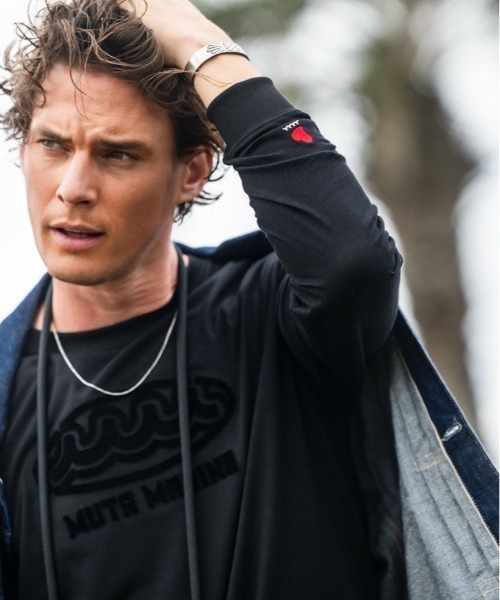 muta marine(ムータ・マリン)の「muta MARINE/ムータ マリン/別注Brush Wave LS TEE(Tシャツ/カットソー・メンズ・ブラック/ホワイト・LARGE/MEDIUM/X-LARGE)」の13枚目の写真