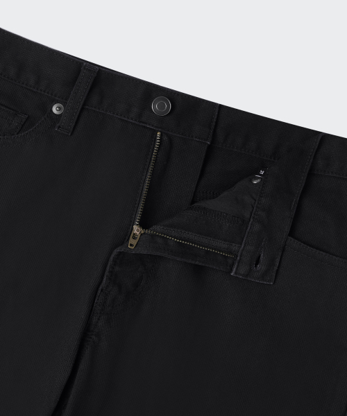MUSINSA STANDARD（ムシンサスタンダード）の「ストレートベッドフォードコードジーンズ[ブラック]（その他パンツ・メンズ・その他・28/29/30/31/32/33/34/36/38）」の4枚目の写真