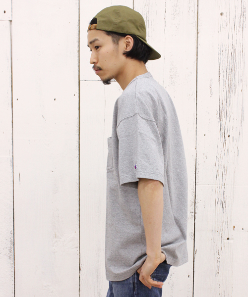 Champion(チャンピオン)の「【Champion/チャンピオン】×【Ciaopanic】 別注14/sOE BIG Tee ポケT(Tシャツ/カットソー・メンズ・ホワイト/ブラック/グレー/オリーブ・LARGE/X-LARGE/MEDIUM)」の7枚目の写真