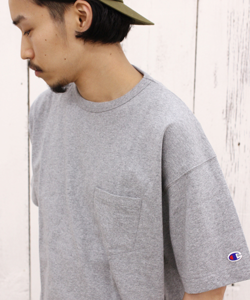Champion(チャンピオン)の「【Champion/チャンピオン】×【Ciaopanic】 別注14/sOE BIG Tee ポケT(Tシャツ/カットソー・メンズ・ホワイト/ブラック/グレー/オリーブ・LARGE/X-LARGE/MEDIUM)」の9枚目の写真