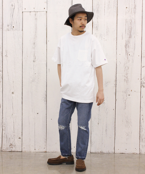 Champion(チャンピオン)の「【Champion/チャンピオン】×【Ciaopanic】 別注14/sOE BIG Tee ポケT(Tシャツ/カットソー・メンズ・ホワイト/ブラック/グレー/オリーブ・LARGE/X-LARGE/MEDIUM)」の11枚目の写真