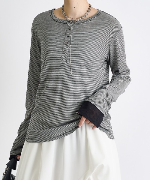 Lui's(ルイス)の「ヘンリーロンT(Tシャツ/カットソー・レディース・ブラック系その他/ブラック/レッド系その他/グレー系その他・FREE)」の5枚目の写真