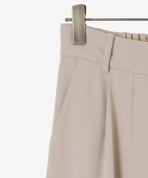 cle blatt（クレブラット）の「タックストレートパンツ（その他パンツ・レディース・アイボリー/ベージュ・SMALL/MEDIUM）」の16枚目の写真