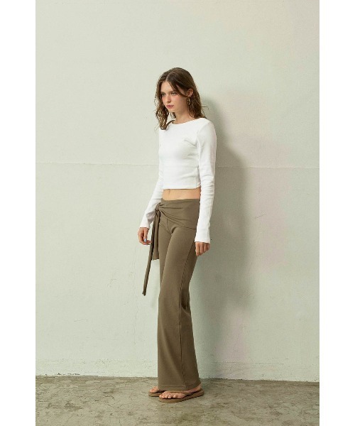 ALEXIA STAM(アリシアスタン)の「Tie Waist Flared Pants /ウエストリボンフレアパンツ(その他パンツ・レディース・チャコールグレー/グレー/カーキ・S/M/L)」の15枚目の写真