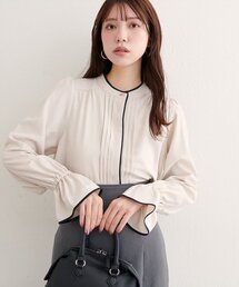 配色パイピングタックブラウス