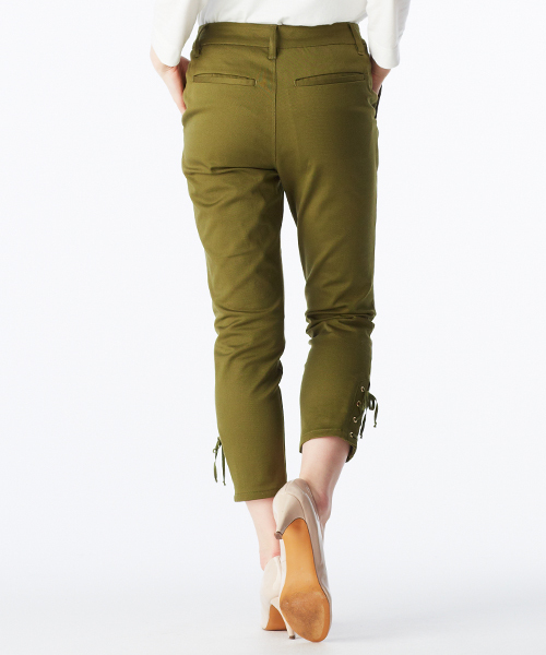 IEDIT(イディット)の「【股下丈が選べる】ララ・ステラ レースアップヘムが印象的な美脚ストレッチチノパンツ (チノパンツ・レディース・ベージュ/カーキ・5/15 /2/9/11/14/8/3/12/1/10/6/13/16/7/4)」の10枚目の写真