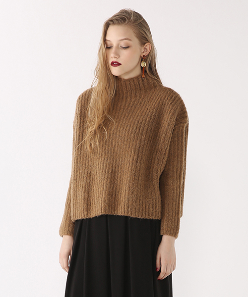 BLACK BY MOUSSY(ブラックバイマウジー)の「Ragran rib wide knit(ニット/セーター・レディース・レッド/キャメル/オフホワイト・FREE)」の1枚目の写真