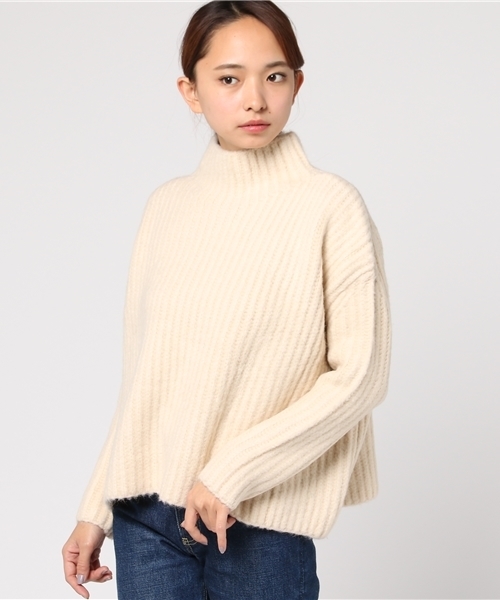BLACK BY MOUSSY(ブラックバイマウジー)の「Ragran rib wide knit(ニット/セーター・レディース・レッド/キャメル/オフホワイト・FREE)」の2枚目の写真