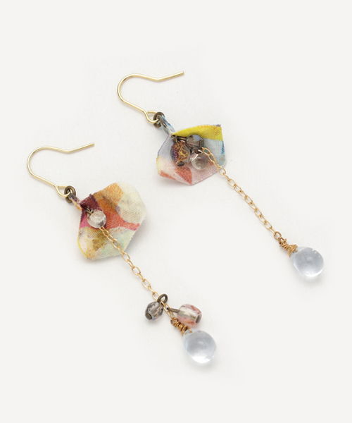 TONE SELECT GOODS(トーンセレクトグッズ)の「【ouka no mori】Petal ピアス(ピアス(両耳用)・レディース・その他4/その他1/その他2/その他3/その他5/ブルー/レッド/グリーン・FREE)」の9枚目の写真