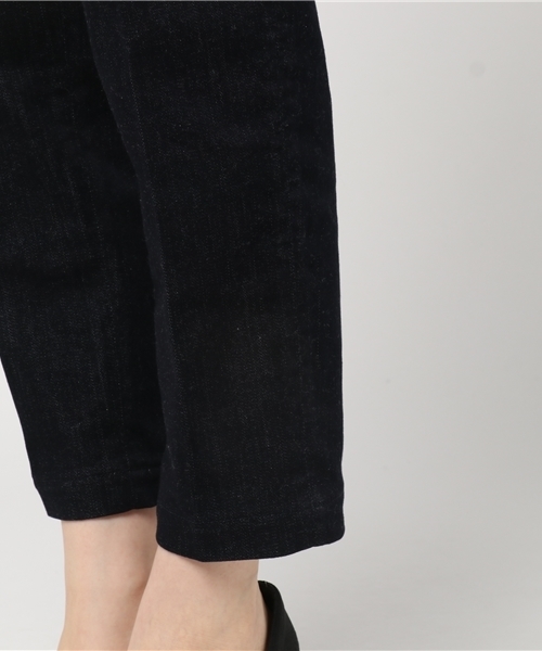 MARIEBELLE JEAN(マリベルジーン)の「エバーインディゴ テーパード トラウザー デニムパンツ KIR(キール)(デニムパンツ・レディース・インディゴブルー・24inch/23inch/26inch/25inch/27inch)」の8枚目の写真