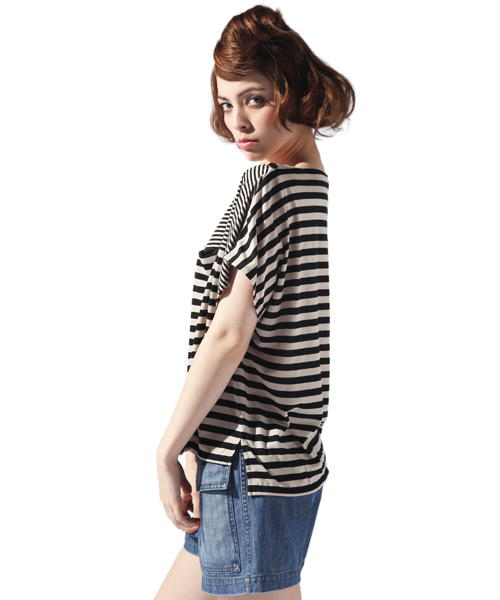 CROON A SONG(クルーンアソング)の「ボーダートップス(Tシャツ/カットソー・レディース・ホワイト/ベージュ・38)」の9枚目の写真