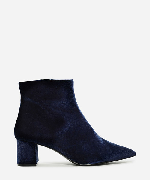 CHARLES & KEITH(チャールズ & キース)の「ポイントアンクルブーツ / POINTED ANKLE BOOTS(ブーツ)」|ブルー