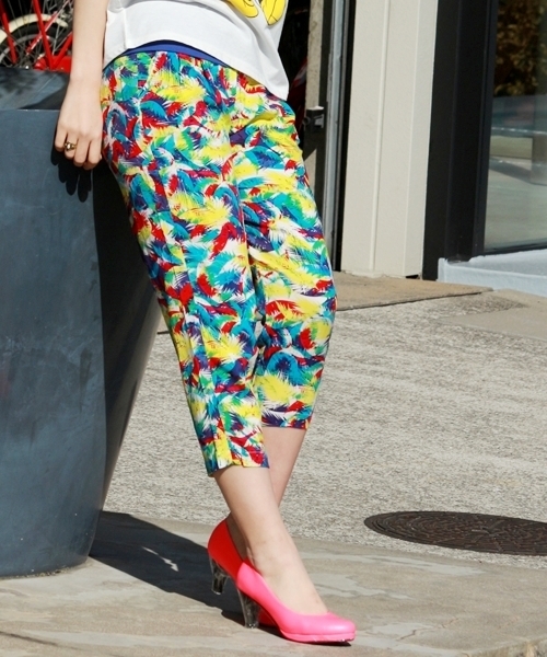 WEGO（ウィゴー）の「WEGO/レーヨンプリントリラックスパンツ（チノパンツ・レディース・その他1/その他2/その他3/その他4/その他5・MEDIUM/LARGE）」の3枚目の写真