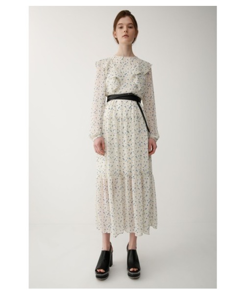 MOUSSY(マウジー)の「FLOWER RUFFLE SLEEVE DRESS(ワンピース・レディース・ブラック系その他/ホワイト系その他/レッド系その他・1/2)」の2枚目の写真