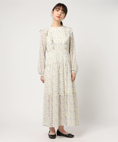 MOUSSY(マウジー)の「FLOWER RUFFLE SLEEVE DRESS(ワンピース・レディース・ブラック系その他/ホワイト系その他/レッド系その他・1/2)」の5枚目の写真