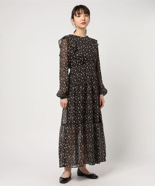MOUSSY(マウジー)の「FLOWER RUFFLE SLEEVE DRESS(ワンピース・レディース・ブラック系その他/ホワイト系その他/レッド系その他・1/2)」の6枚目の写真
