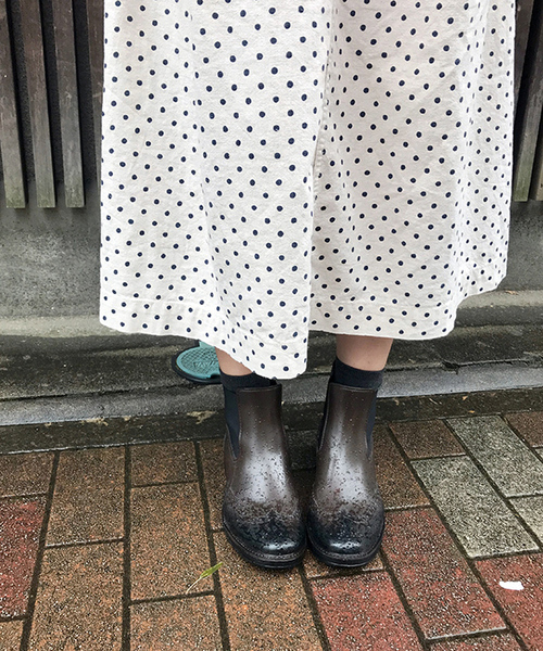 あしながおじさん（アシナガオジサン）の「〈あしながおじさん〉　サイドゴアレインブーツ　7301357（レインシューズ・レディース・ブラック/ダークブラウン・LL/S/M/L）」の14枚目の写真