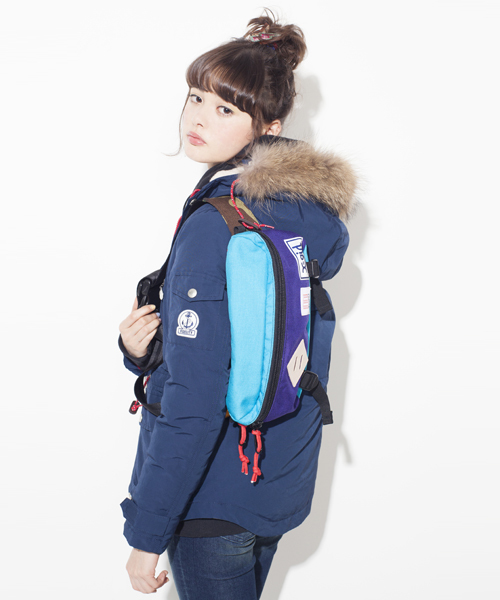 X-girl（エックスガール）の「X-girl TOPO DESIGNS MINI HIP PACK（ショルダーバッグ・レディース・マルチ/ブラック/カモフラージュ・ONE SIZE）」の10枚目の写真