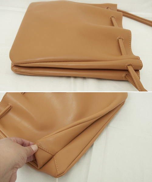 select MOCA（セレクトモカ）の「フェイクレザー巾着バッグ（ショルダーバッグ・レディース・ブラック/ベージュ/キャメル・FREE）」の14枚目の写真