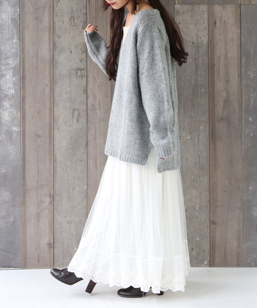 osharewalker(オシャレウォーカー)の「『ゆるふわVネックニット』(ニット/セーター・レディース・ネイビー/グレー/ボルドー/ブラック/ベージュ系その他・1/2)」の7枚目の写真