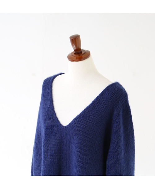 osharewalker(オシャレウォーカー)の「『ゆるふわVネックニット』(ニット/セーター・レディース・ネイビー/グレー/ボルドー/ブラック/ベージュ系その他・1/2)」の21枚目の写真