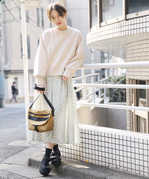 LOWRYS FARM（ローリーズファーム）の「メッセンジャーＢＡＧ　827805（メッセンジャーバッグ・レディース・ブラック/ベージュ/オフホワイト・FREE）」の13枚目の写真