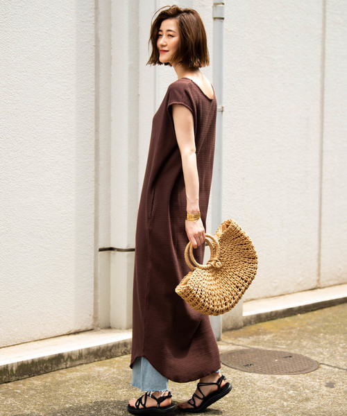 Aunt Marie's（アントマリーズ）の「AUNT MARIE'S ヘンリーネックハニカムワッフルノースリワンピース（ワンピース・レディース・ブラック/ブラウン/アイボリー・FREE）」の21枚目の写真