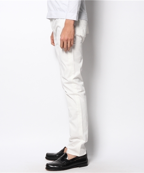 BEAMS(ビームス)の「○LEVIS CALIFORNIA / Californians 5Pocket Slim Bedford Codes(その他パンツ・メンズ・ホワイト/ブラック・28inch/30inch/32inch)」の4枚目の写真