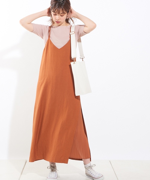 natural couture（ナチュラルクチュール）の「サイドプリーツキャミワンピース（ワンピース・レディース・ブラック/オートミール/ブラウン系その他/キャメル/ストライプ・FREE）」の4枚目の写真