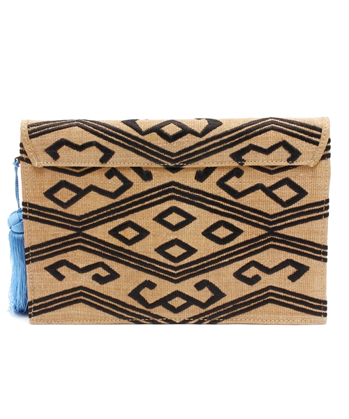 ESTNATION（エストネーション）の「SERPUI MARIE クラッチバッグ（クラッチバッグ・レディース・ベージュ・フリー）」の3枚目の写真