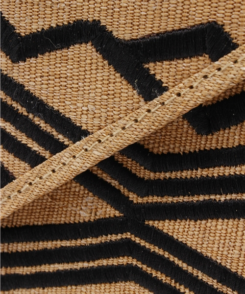 ESTNATION（エストネーション）の「SERPUI MARIE クラッチバッグ（クラッチバッグ・レディース・ベージュ・フリー）」の6枚目の写真