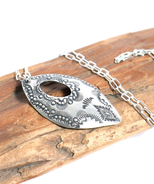 ROOPTOKYO（ループトウキョウ）の「インディアンジュエリー ナバホ