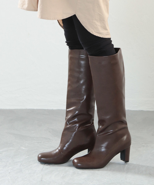 SESTO（セスト）の「スクエアトゥチャンキーヒールロングブーツ（ブーツ・レディース・ブラック/ダークブラウン/キャメル・S/LL/M/L/3L）」の4枚目の写真