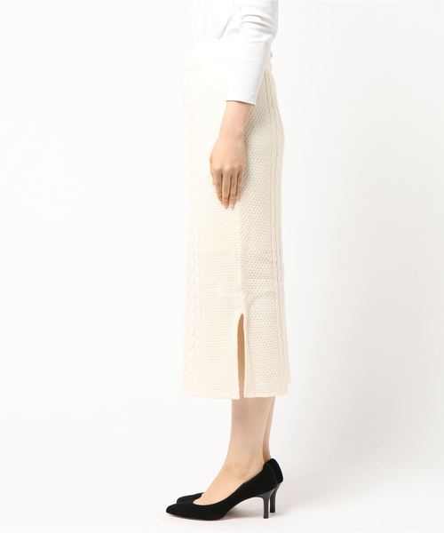 rps（アールピーエス）の「ケーブル編みタイトスカート（スカート・レディース・ベージュ/ネイビー/アイボリー・M）」の4枚目の写真
