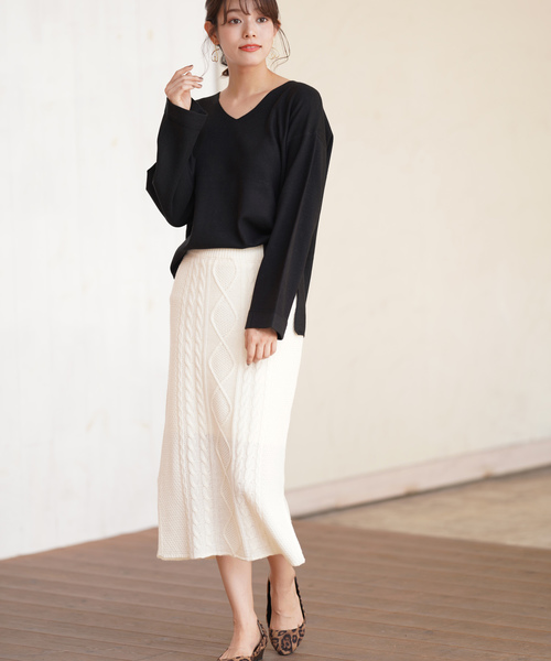 rps（アールピーエス）の「ケーブル編みタイトスカート（スカート・レディース・ベージュ/ネイビー/アイボリー・M）」の6枚目の写真