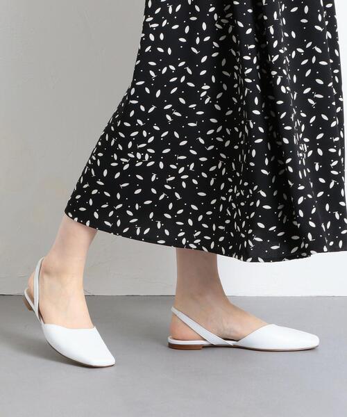 ODETTE E ODILE（オデットエオディール）の「OID スクエアバックベルト FLT10↓↑（パンプス・レディース・ブラック/ベージュ/ホワイト/ダークブラウン/コバルトブルー・22.5cm/23.5cm/24cm/24.5cm/23cm/21.5cm/22cm/25cm）」の2枚目の写真