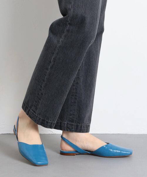 ODETTE E ODILE（オデットエオディール）の「OID スクエアバックベルト FLT10↓↑（パンプス・レディース・ブラック/ベージュ/ホワイト/ダークブラウン/コバルトブルー・22.5cm/23.5cm/24cm/24.5cm/23cm/21.5cm/22cm/25cm）」の16枚目の写真