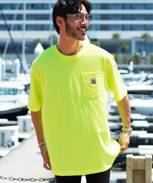 Carhartt(カーハート)の「carhartt(カーハート) ビッグシルエット ポケット半袖 胸ロゴ ワッペン Tシャツ Workwear Pocket 1/2 Sleeve T-Shirts(Tシャツ/カットソー・メンズ・ブラック/ヘザーグレー/ヘザーチャコール/コバルトブルー/ダークブラウン/バーガンディー/ベージュ/グリーン/ネイビー/グレイッシュブルー/エメラルドブルー/グリーン系その他/ホワイト/イエロー系その他/ブルー系その他/オレンジ系その他/レッド系その他/グリーン系その他5/グリーン系その他2/ブラウン系その他/グリーン系その他4/ブラウン系その他2/ブルー系その他3/オレンジ系その他2/ブルー系その他2/グリーン系その他3/イエロー系その他2/ブルー系その他4/テラコッタ/グリーン系その他6/レッド系その他2/オレンジ系3/ブルー系その他5・SMALL/MEDIUM/LARGE/X-LARGE/XX-LARGE/XXX-LARGE)」の12枚目の写真