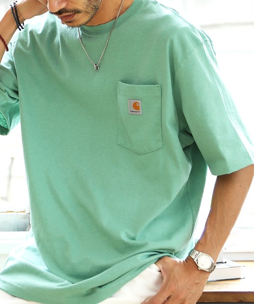 Carhartt(カーハート)の「carhartt(カーハート) ビッグシルエット ポケット半袖 胸ロゴ ワッペン Tシャツ Workwear Pocket 1/2 Sleeve T-Shirts(Tシャツ/カットソー・メンズ・ブラック/ヘザーグレー/ヘザーチャコール/コバルトブルー/ダークブラウン/バーガンディー/ベージュ/グリーン/ネイビー/グレイッシュブルー/エメラルドブルー/グリーン系その他/ホワイト/イエロー系その他/ブルー系その他/オレンジ系その他/レッド系その他/グリーン系その他5/グリーン系その他2/ブラウン系その他/グリーン系その他4/ブラウン系その他2/ブルー系その他3/オレンジ系その他2/ブルー系その他2/グリーン系その他3/イエロー系その他2/ブルー系その他4/テラコッタ/グリーン系その他6/レッド系その他2/オレンジ系3/ブルー系その他5・SMALL/MEDIUM/LARGE/X-LARGE/XX-LARGE/XXX-LARGE)」の13枚目の写真
