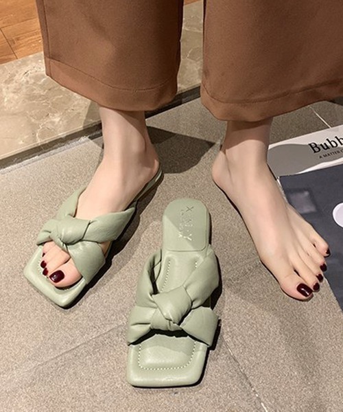 STYLEBLOCK(スタイルブロック)の「クロスリボンスクエアトゥフラットサンダル(サンダル・レディース・ブラック/グリーン/ホワイト/カーキ・38/39/37/40/36)」の9枚目の写真