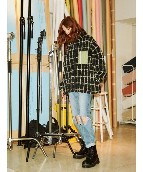 jouetie（ジュエティ）の「パターンボアブルゾン（ブルゾン・レディース・ブラック/ベージュ/その他1/カーキ・MEDIUM）」の10枚目の写真