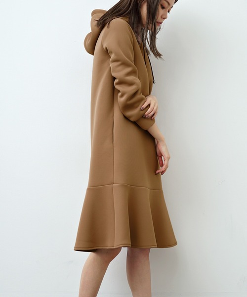 HERENCIA（ヘレンチア）の「【WEB限定商品】エアクッション パーカー 