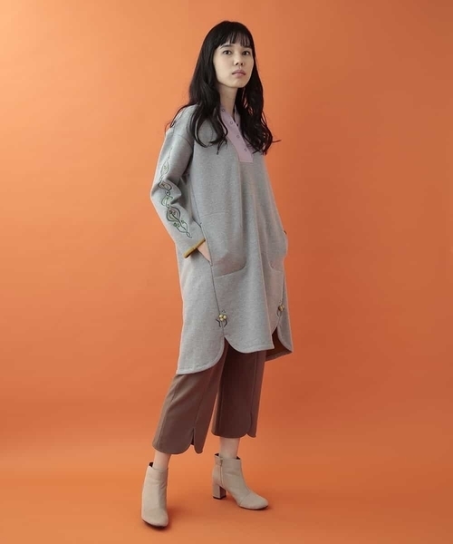 Jocomomola(ホコモモラ)の「起毛ポンチスリットパンツ(その他パンツ・レディース・ブラック/ベージュ・40/42)」の13枚目の写真