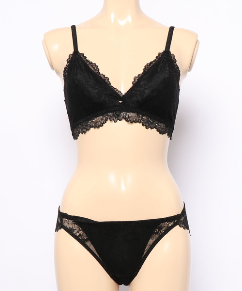 blooming FLORA（ブルーミングフローラ）の「【ふわり、肌に寄り添う】 繊細な花柄レース ブラレット＆ショーツセット ノンワイヤー 脇高 総レース S M L（ブラ&ショーツ・レディース・ブラック/ネイビー/モカ/ラベンダー/ピンクベージュ/ライラック・SMALL/MEDIUM/LARGE）」の19枚目の写真